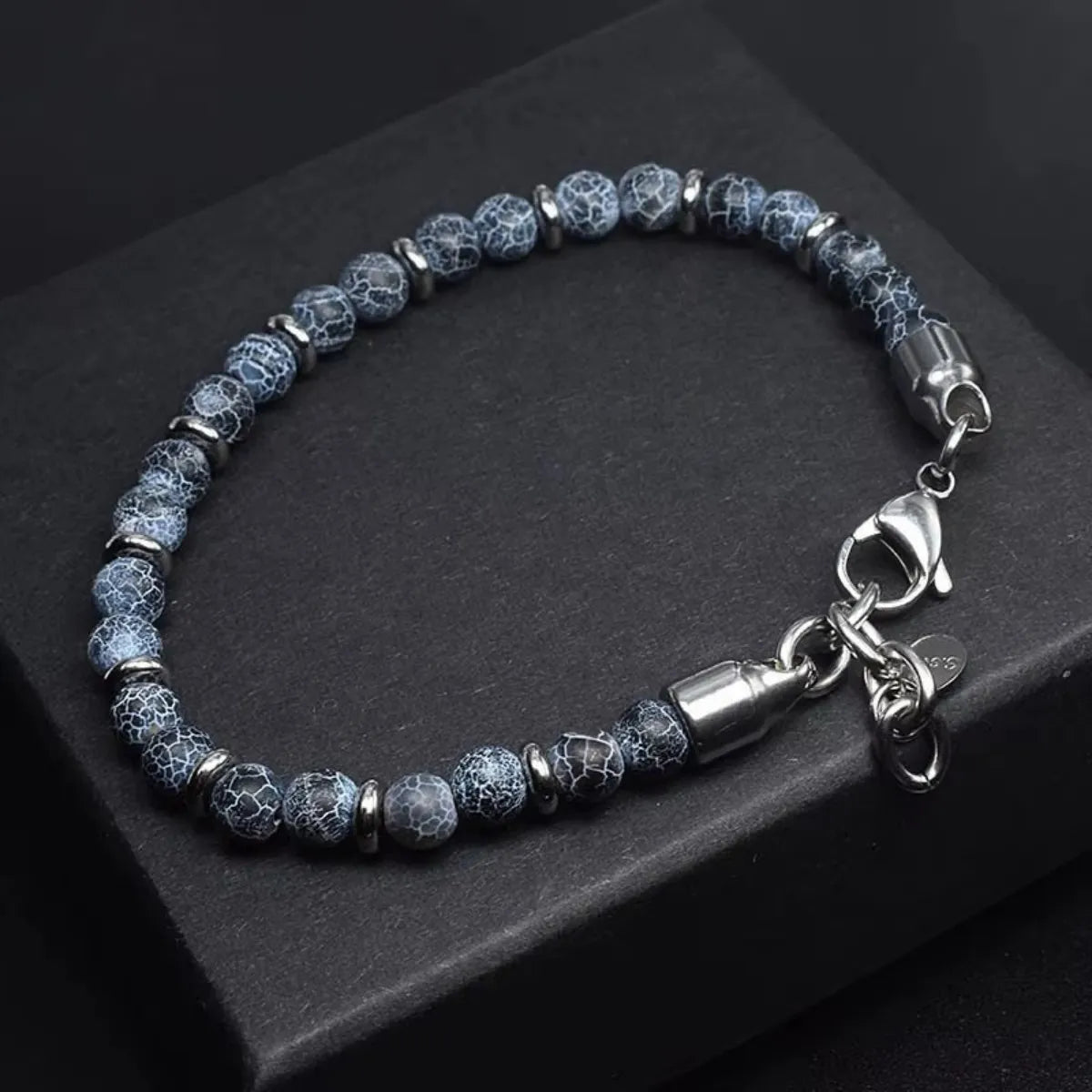 TigerSoul™ – Pulseira de Pedra Olho de Tigre com Corrente em Aço Inoxidável (Unissex)
Energia, proteção e estilo em uma peça versátil para homens e mulheres.