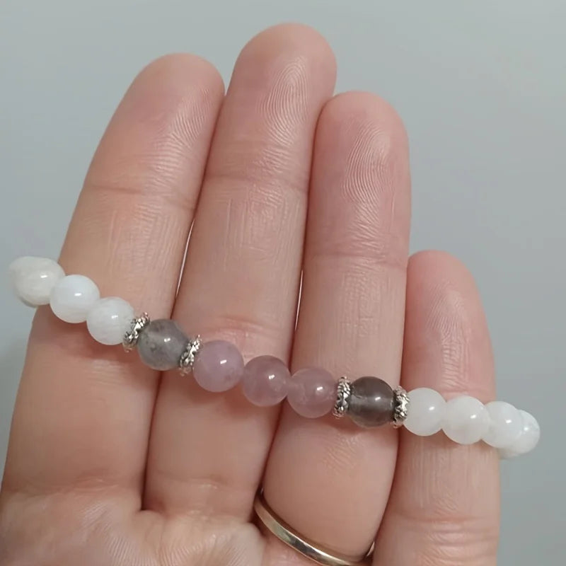 SoulTrio™ – Pulseira Espiritual com Pedra da Lua, Labradorita e Quartzo Rosa.
Três pedras, uma jornada: calma, renascimento e amor próprio em cada detalhe
